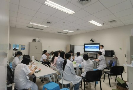 儿童保健科党支部召开党组织生活会以及党纪专题学习会